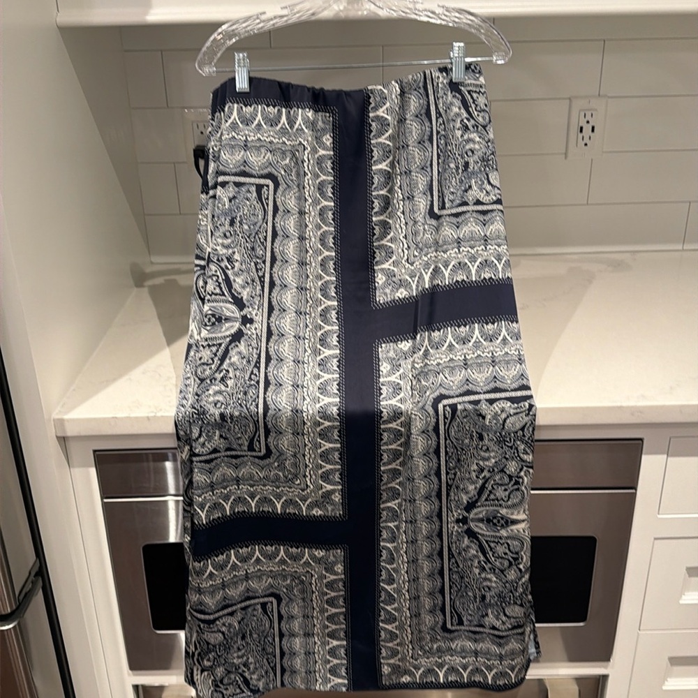 Women’s Halogen long skirt, size M, worn 1x, perfect condition